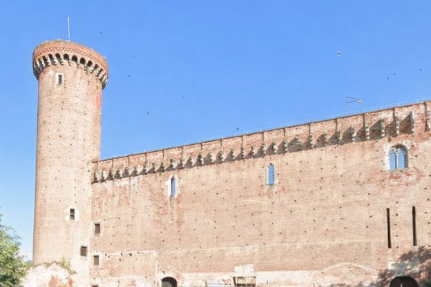 Castello Sabaudo Ivrea - Ivrea Cosa Vedere - Piemonte Tourism